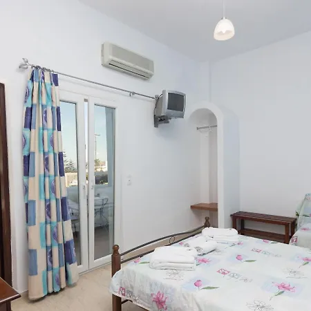 Pensionat Pelekanos Karterados (Santorini)