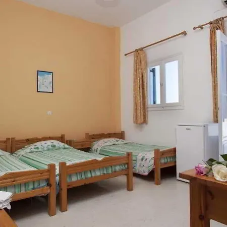 Pensionat Pelekanos Karterados (Santorini)