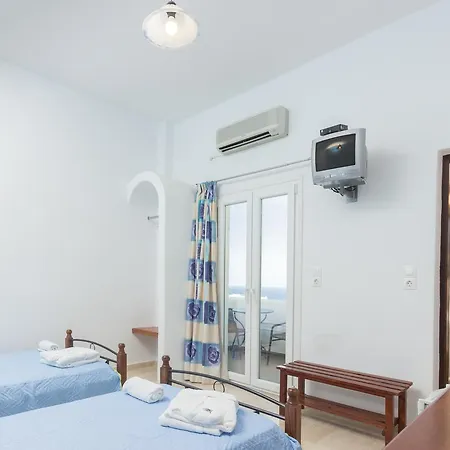 Pelekanos Guest house Karterados (Santorini)